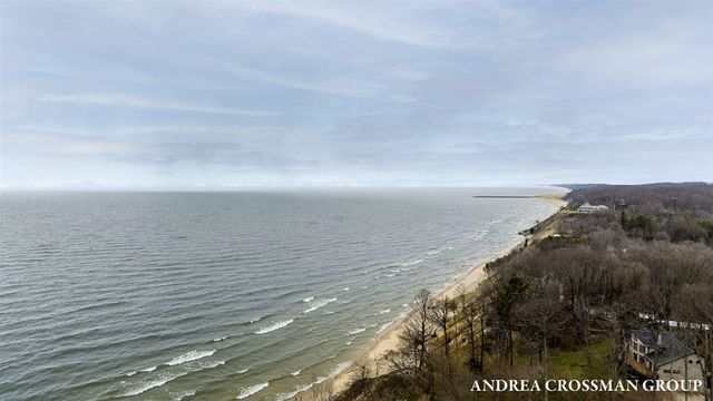 6129 Lakeshore Avenue, West Olive, MI 49460