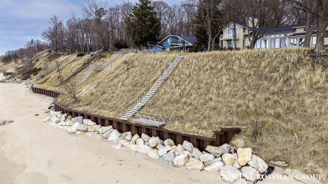 6129 Lakeshore Avenue, West Olive, MI 49460