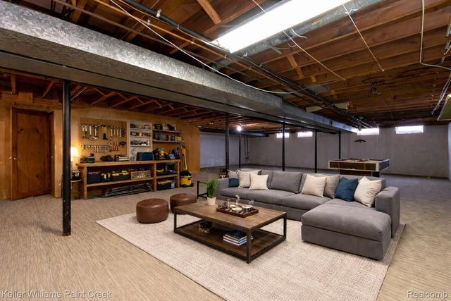 10127 Andrews Avenue, Allen Park, MI 48101