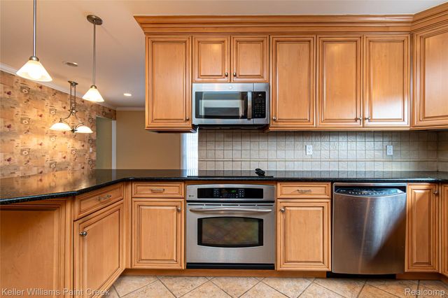 10127 Andrews Avenue, Allen Park, MI 48101