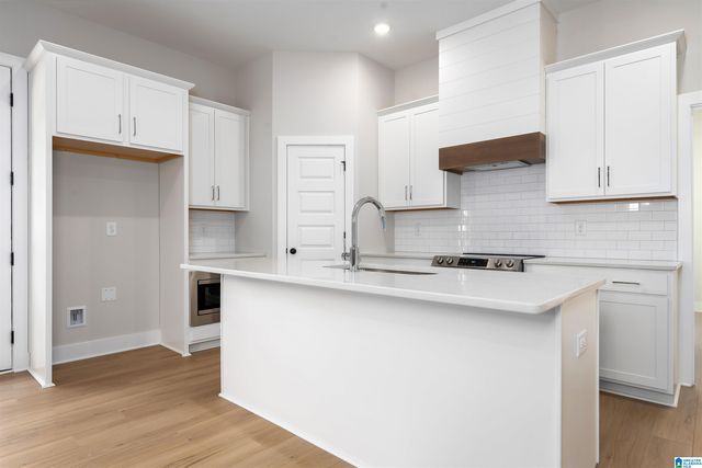 1214 WINDSOR SQUARE, Birmingham, AL 35242