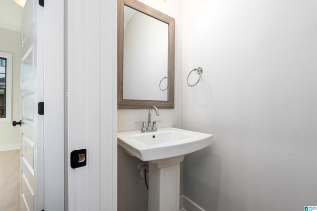 1214 WINDSOR SQUARE, Birmingham, AL 35242