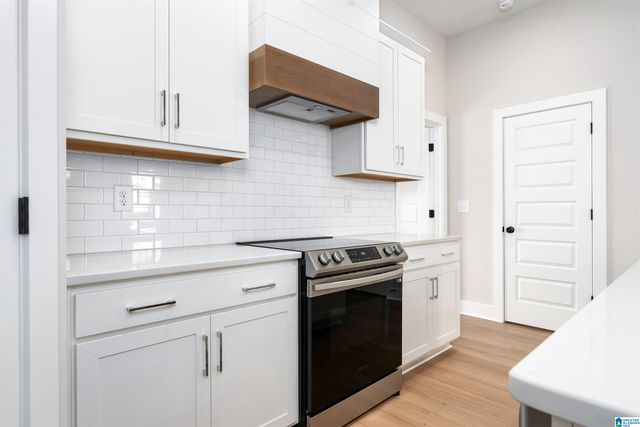 1214 WINDSOR SQUARE, Birmingham, AL 35242