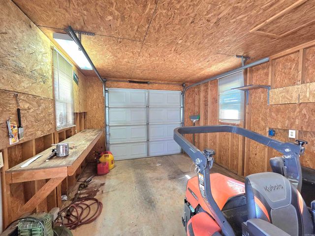 587 Tournament Drive, Mountain View, AR 72560