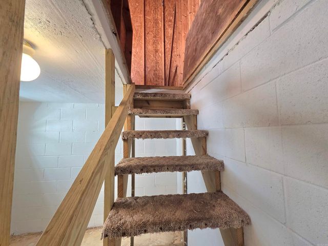 587 Tournament Drive, Mountain View, AR 72560