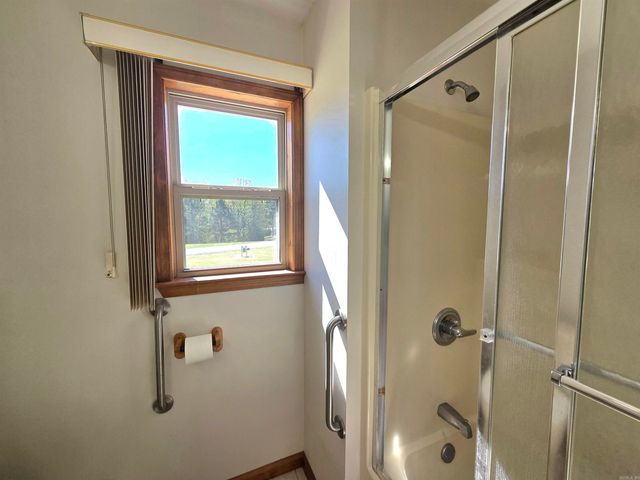 587 Tournament Drive, Mountain View, AR 72560