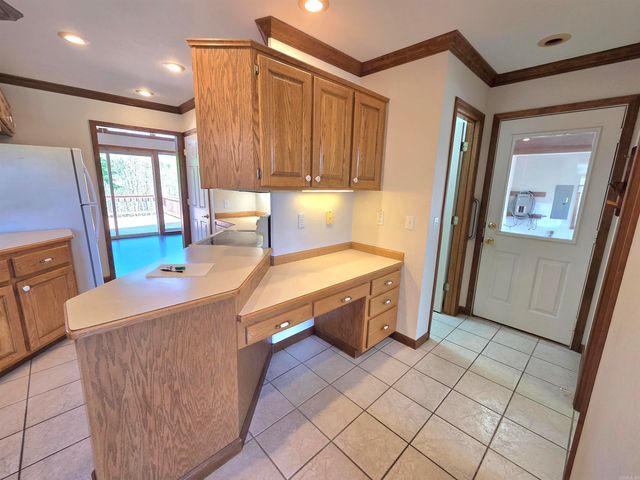 587 Tournament Drive, Mountain View, AR 72560