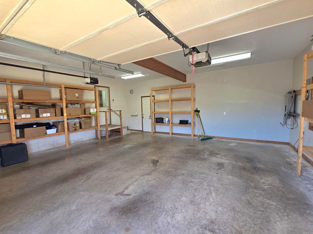 587 Tournament Drive, Mountain View, AR 72560