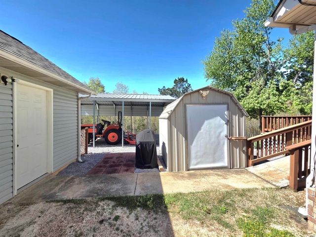 587 Tournament Drive, Mountain View, AR 72560