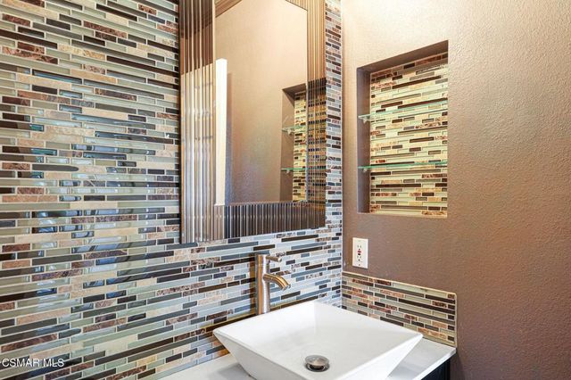 6767 Pheasant Lane, Oak Park, CA 91377