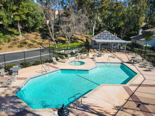 6767 Pheasant Lane, Oak Park, CA 91377