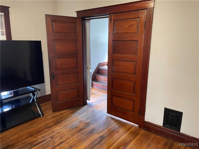 2215 La Salle Avenue, Niagara Falls, NY 14301