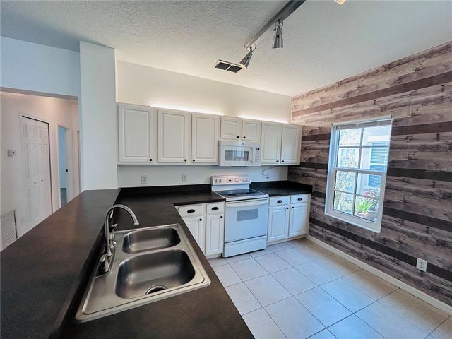 904 PAWSTAND ROAD, Kissimmee, FL 34747