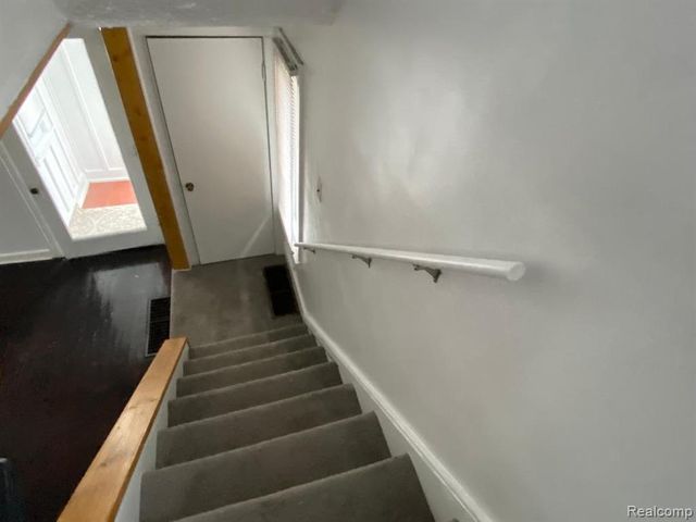 443 Algonquin Street, Detroit, MI 48215