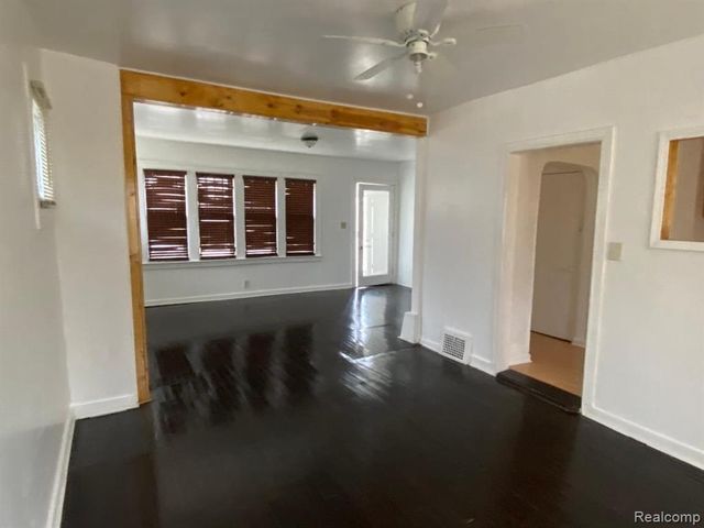 443 Algonquin Street, Detroit, MI 48215