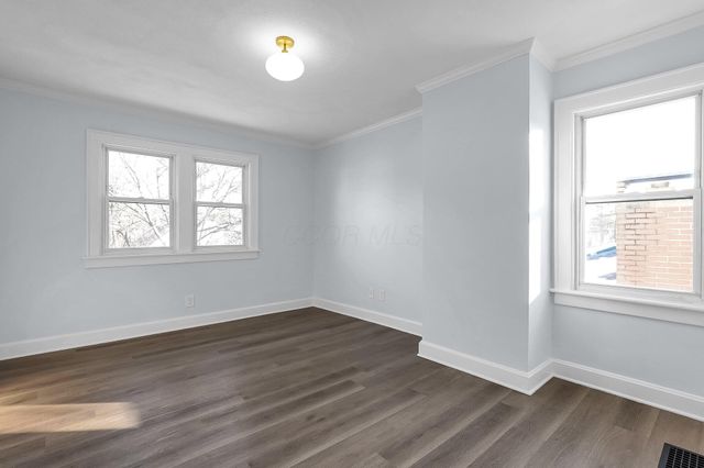 2111 Willamont Avenue, Columbus, OH 43219