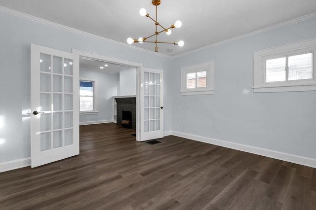 2111 Willamont Avenue, Columbus, OH 43219