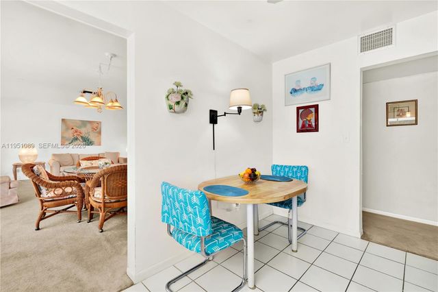 11260 SW 181st Ter, Miami, FL 33157