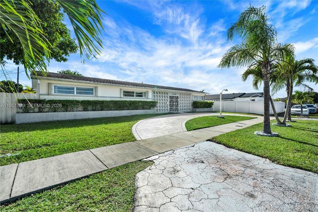 11260 SW 181st Ter, Miami, FL 33157