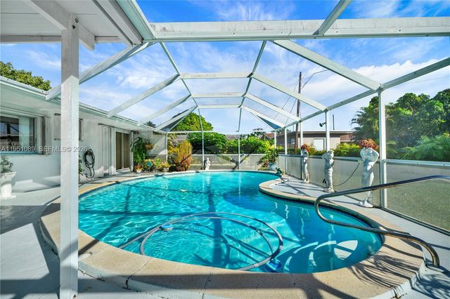 11260 SW 181st Ter, Miami, FL 33157