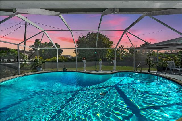 11260 SW 181st Ter, Miami, FL 33157