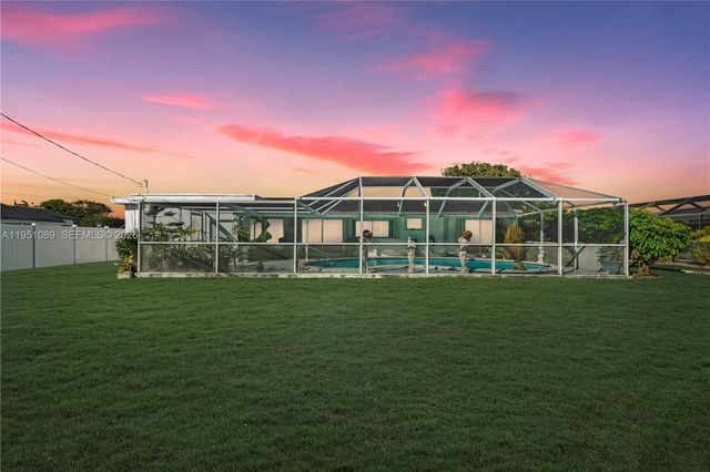 11260 SW 181st Ter, Miami, FL 33157