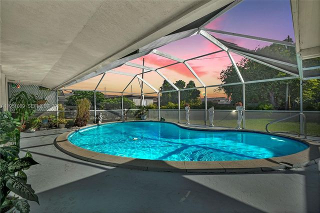 11260 SW 181st Ter, Miami, FL 33157