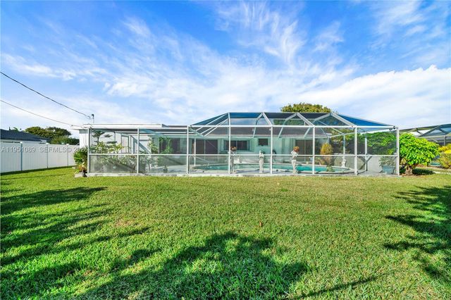 11260 SW 181st Ter, Miami, FL 33157