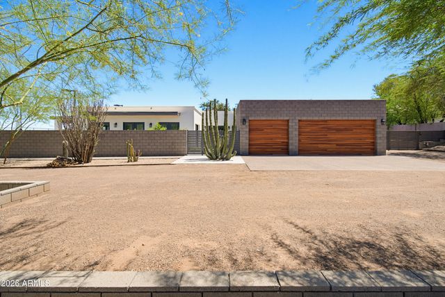 3915 E RANCHO Drive, Paradise Valley, AZ 85253