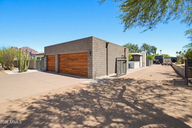 3915 E RANCHO Drive, Paradise Valley, AZ 85253