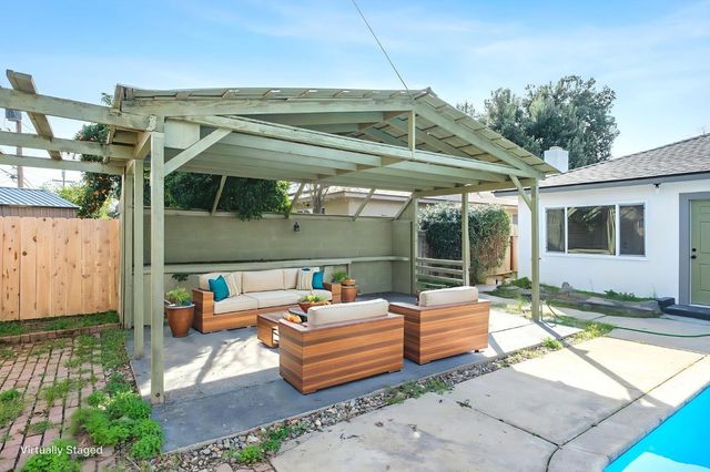 5186 N Callisch Avenue, Fresno, CA 93710