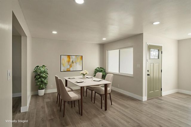 5186 N Callisch Avenue, Fresno, CA 93710