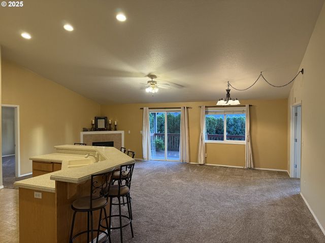 2242 N M St, Washougal, WA 98671