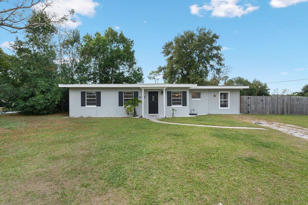 471 E 3RD STREET, Chuluota, FL 32766