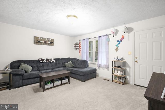 6317 PLANTATION FOREST DR, Spotsylvania, VA 22553