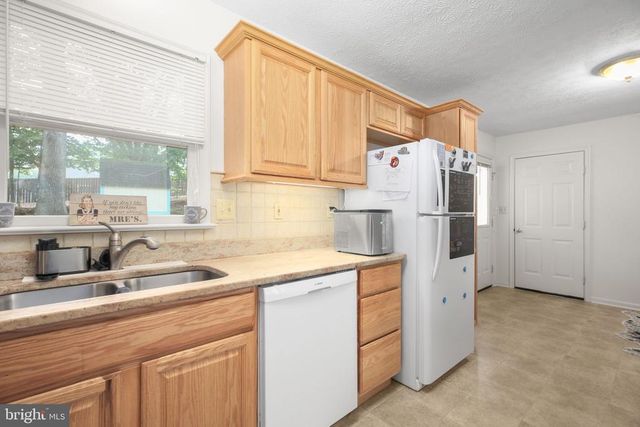 6317 PLANTATION FOREST DR, Spotsylvania, VA 22553