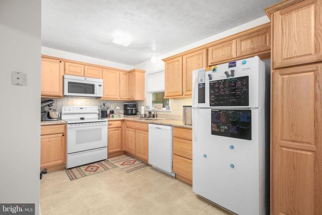 6317 PLANTATION FOREST DR, Spotsylvania, VA 22553