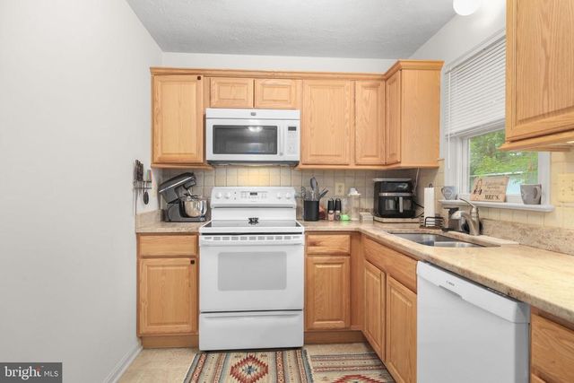 6317 PLANTATION FOREST DR, Spotsylvania, VA 22553