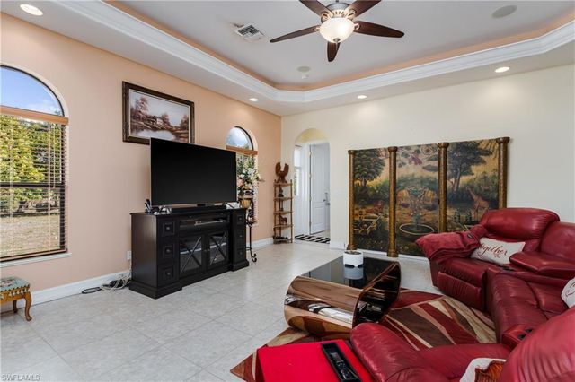 3901 60th AVE NE, Naples, FL 34120