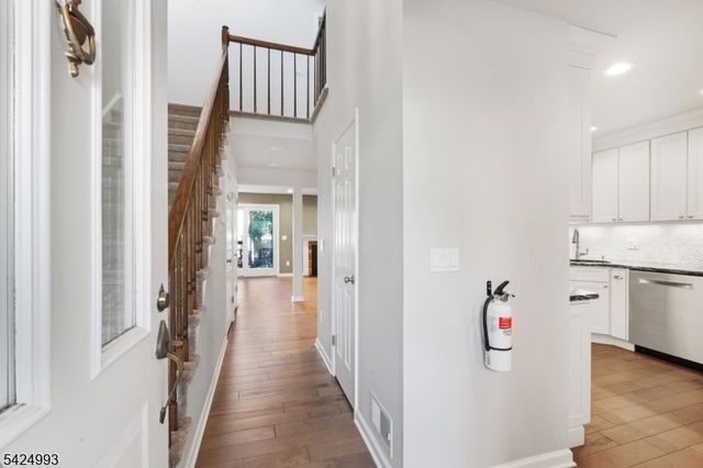 90 Stone Run Rd, Bedminster Twp., NJ 07921