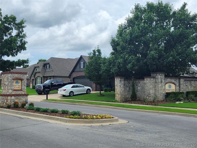17519 E 45th Place, Tulsa, OK 74134