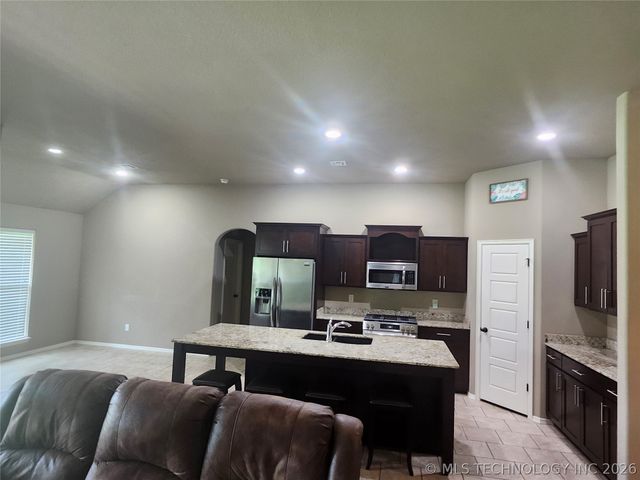 17519 E 45th Place, Tulsa, OK 74134