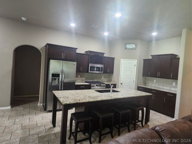 17519 E 45th Place, Tulsa, OK 74134