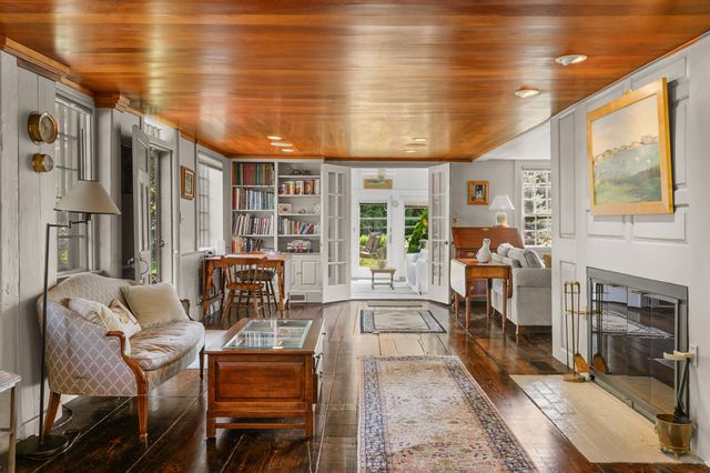 12 Mill Road, Harwich Port, MA 02646