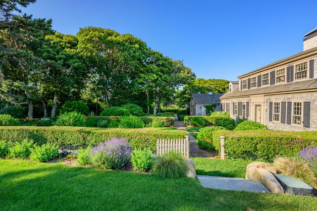 12 Mill Road, Harwich Port, MA 02646