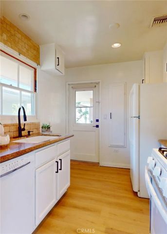 1715 Raymond Hill Road, South Pasadena, CA 91030