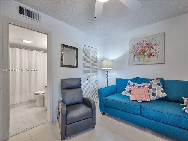 10143 Mangrove Drive 303, Boynton Beach, FL 33437