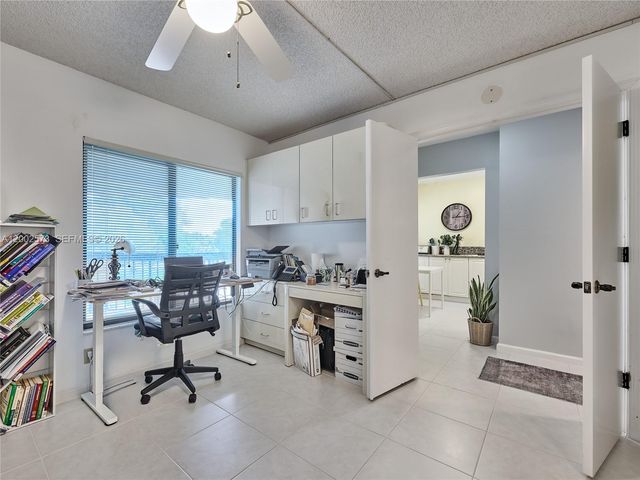 10143 Mangrove Drive 303, Boynton Beach, FL 33437