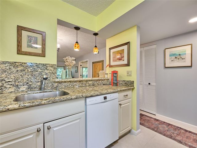 10143 Mangrove Drive 303, Boynton Beach, FL 33437