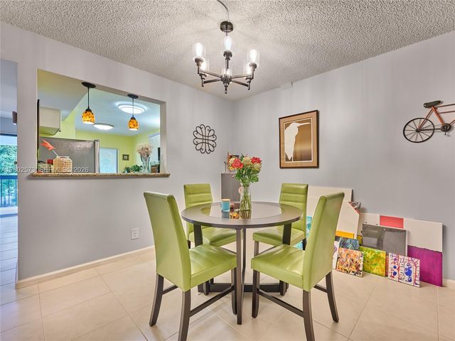 10143 Mangrove Drive 303, Boynton Beach, FL 33437